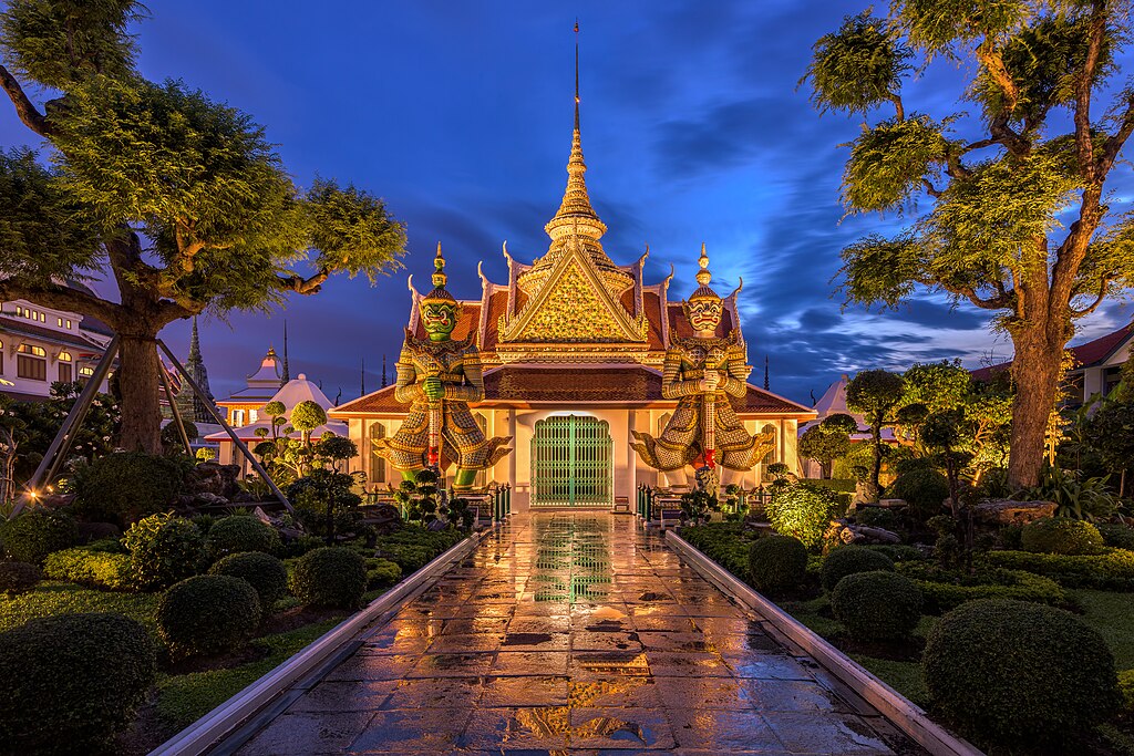 Eastern Gate of the Main Chapel of Wat Arun